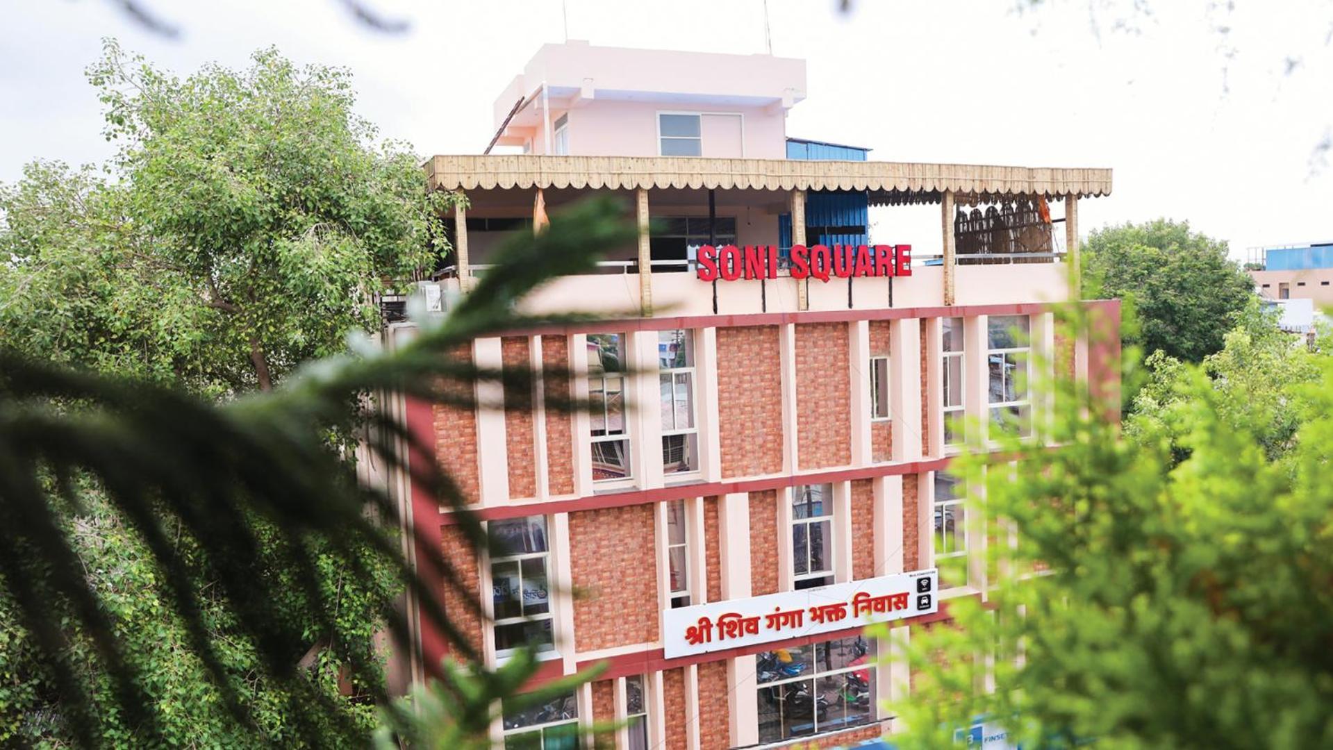 Shri Shiv Ganga Bhakt Niwas Hotel Ujjain Bagian luar foto